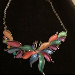 VINTAGE HAND PAINTED CALLE LIILY AND RHINESTONE. STUNNING      NECKLACE